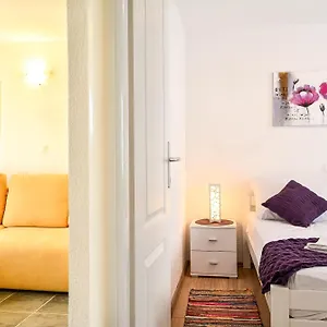 Centre Old Town Apartment